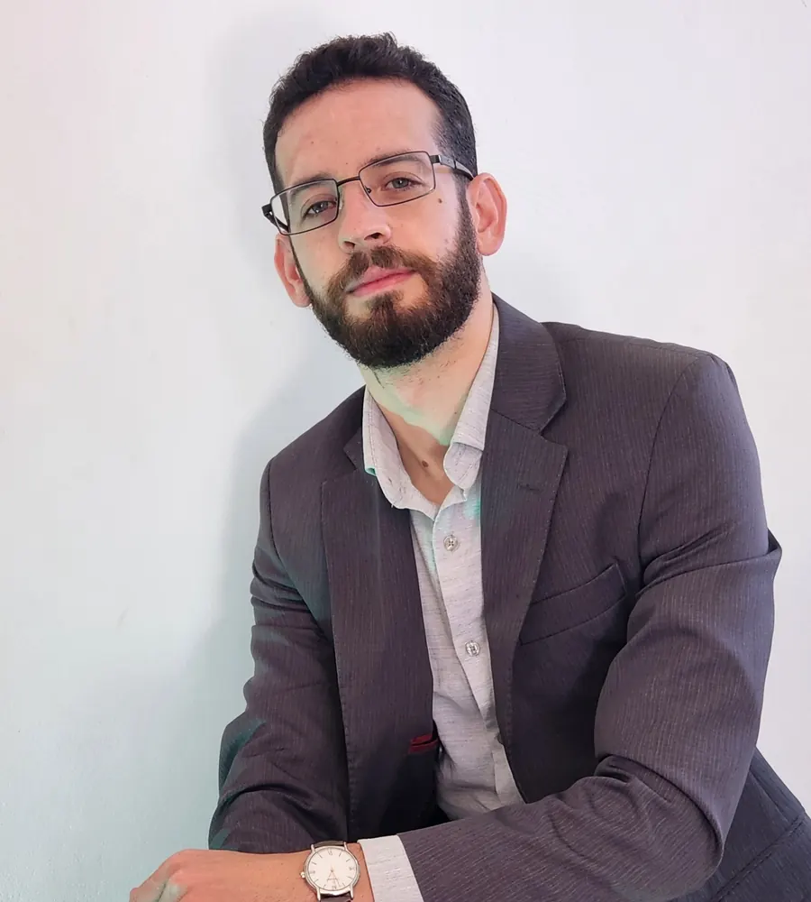César Frezza, psicanalista contemporâneo em Indaiatuba SP